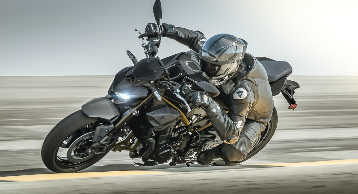 Z900